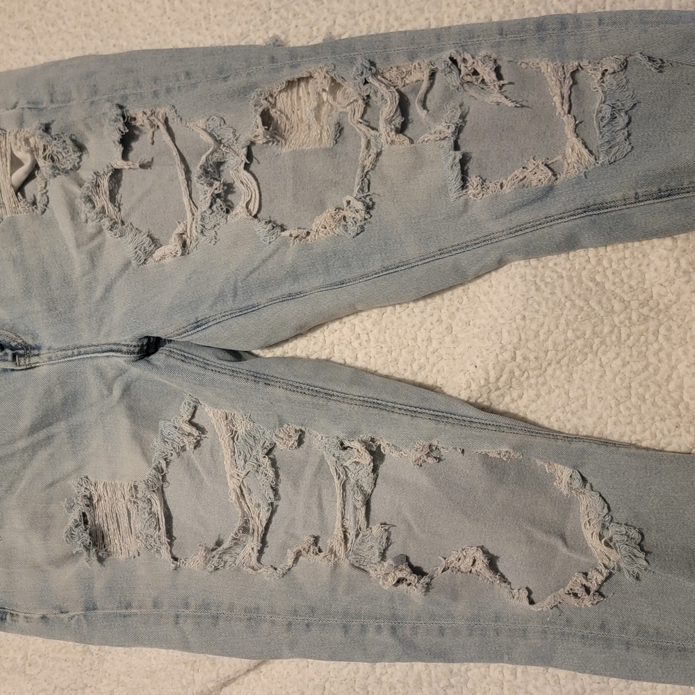 Distressed Ankle & Cropped Jeans - Light Blue